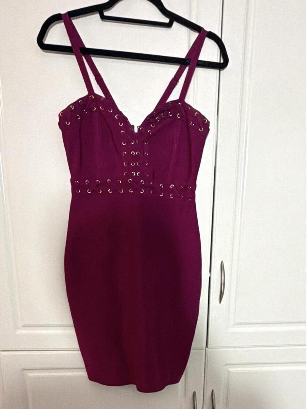 Fashion Nova Women's Burgundy Dress